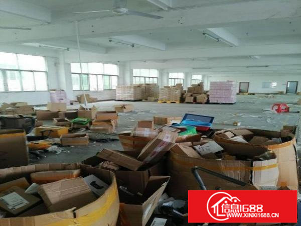 横岗四联1150平方带装修厂房出租无转让费