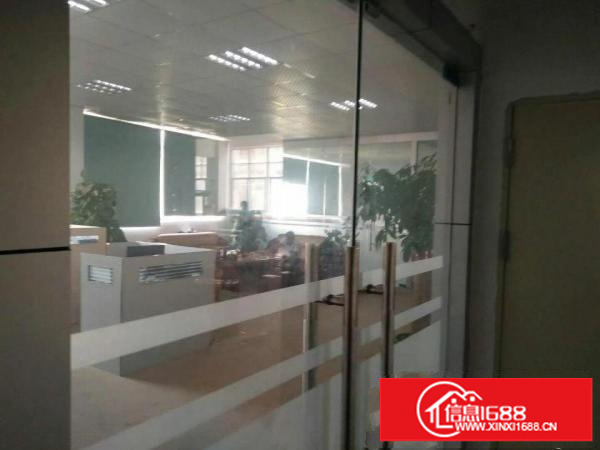 石岩汽车站4楼920平带装修厂房出租