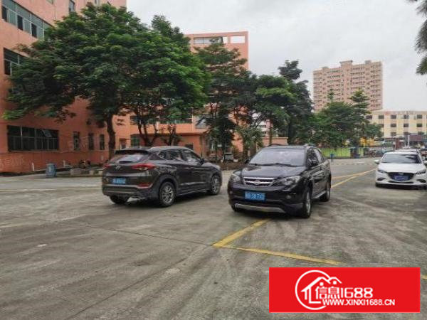 急租石岩北环村委厂房一楼2050平层高6米带卸货平台实际面积