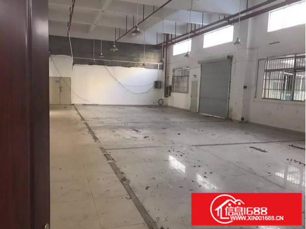 平湖白泥坑标准厂房楼上1500平出租水电齐全空地大