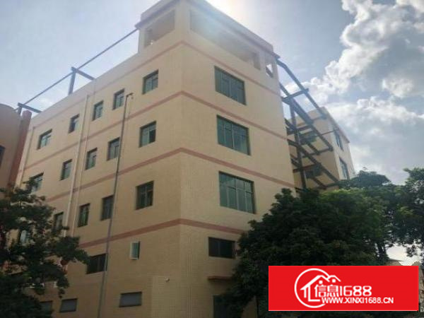 三，四楼每层实用面积850平方，有电梯，已做好消防栓。