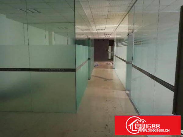 厂房出租横岗安良新出独院厂房二楼500平方装修