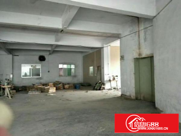 万江107国道旁独院1200平方标准楼房一楼出租五金、机械、