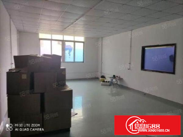 龙岗南联新出楼上300平厂房出租精装修可办环评仓库带电梯