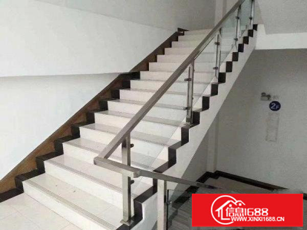 坪山碧岭红本独厂房招租1100平精装修免转让费水电齐全