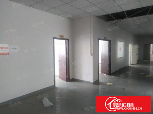 龙岗爱联嶂背工业园原房东1300平厂房出租带装修地坪漆可分租