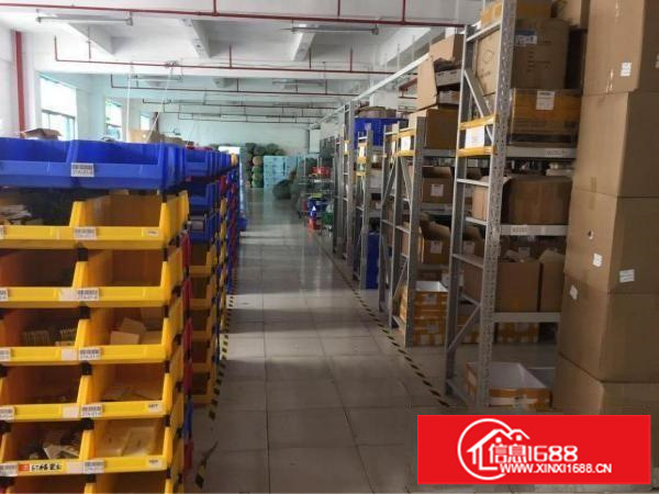 第三工业区双电梯精装修750平方，有车间。