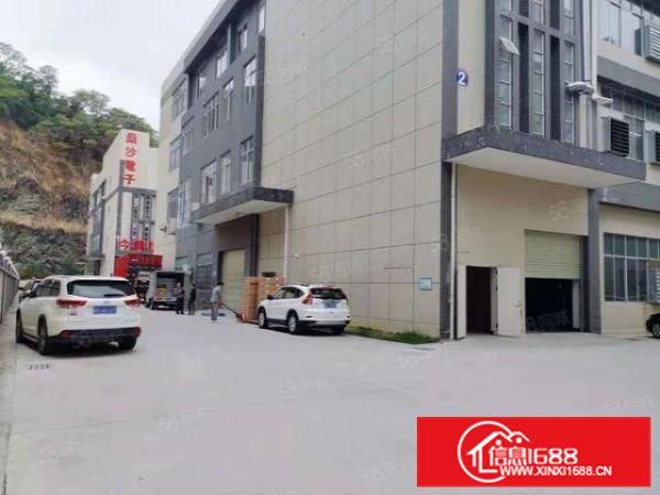 凤岗五联新出三楼3900平带装修地坪漆可办环评重工业厂房