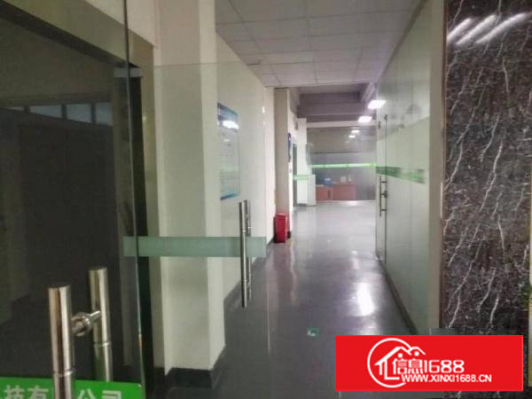 塘厦138工业区现成楼上1300平方，豪华装修，3吨电梯