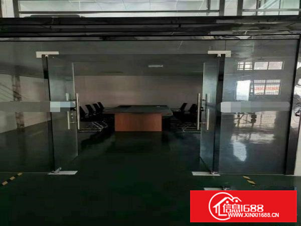 洋坑塘工业区一楼厂房1200平出租，高度6米，带现成办公室装