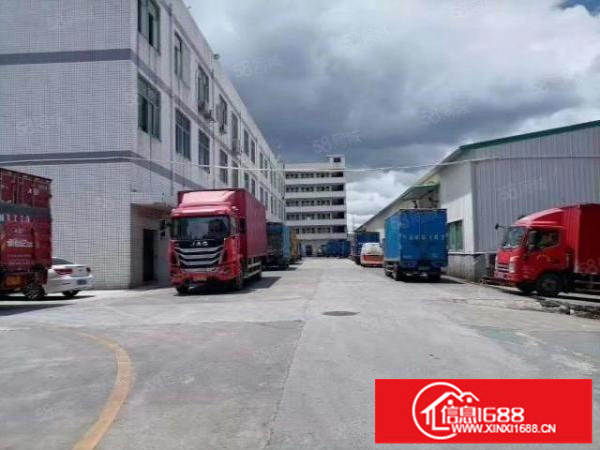 龙澜大道边上原房东一二楼2400一层面积实在一楼带牛角