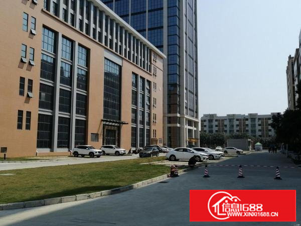 长安全新3600平米独门独院厂房出租带装修形象大气