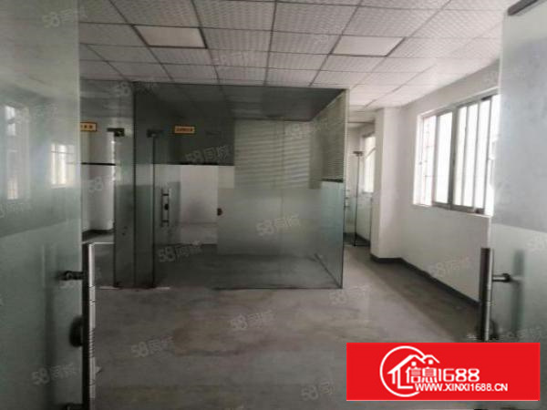 凤岗官井头楼上300平方带豪华办公室水电精装修仅需12元每平