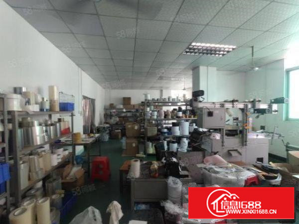 西乡，固戍，航城大道旁，楼上带装修350平厂房出租，水电到位