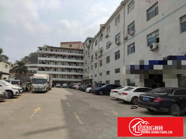 凤岗五联新出楼上415平厂房，租5000元，园区大好停车