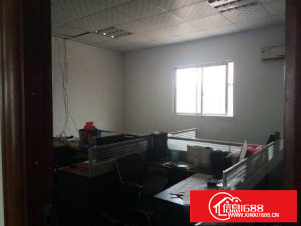 田饶步原房东厂房现成装修450平米招租