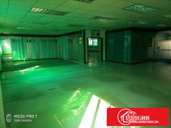 平湖华南城1和2楼厂房带装修1200平米大小分租