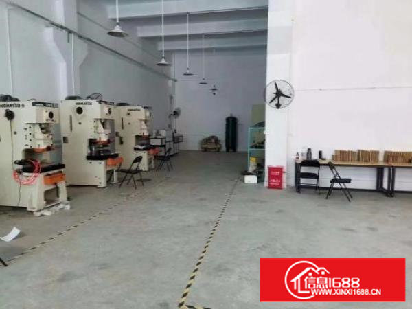 沙井新桥芙蓉一楼高六米1050平米牛角厂房带公室水电出租