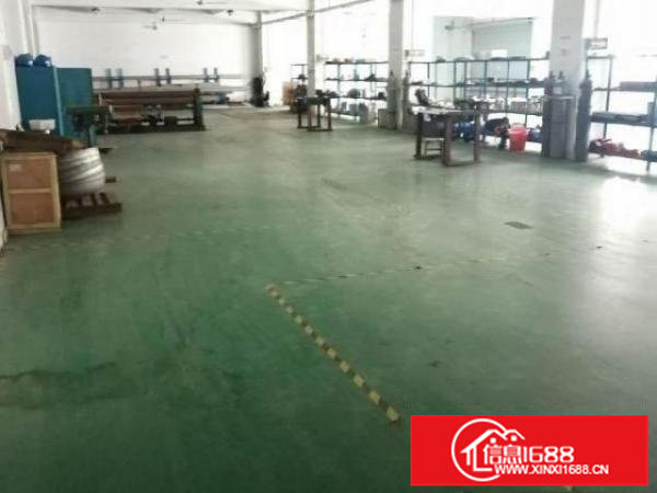 观澜龙华梅观高速出口楼上1500平米带装修厂房实际面积出租。