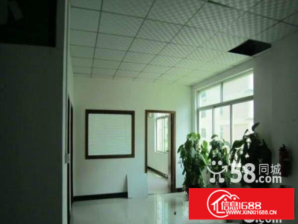 坂田地铁口新出4楼800平方带装修适合贸易办公
