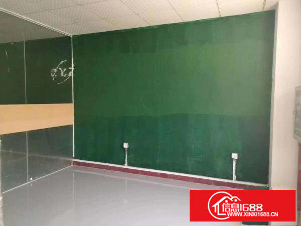 塘厦厂房出租二楼1350平带装修，带房产证，可做电池!