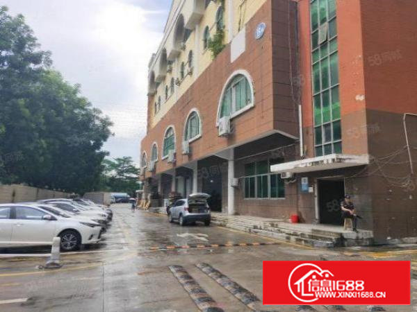 石岩镇中心楼上850平方带装修厂房招租