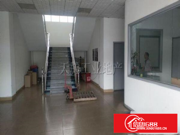 容桂标准厂房楼层二楼2380方，厂房近高速，大路边