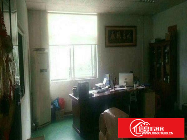 桥头镇新出楼上2100平简装修带绿坪漆厂房出租