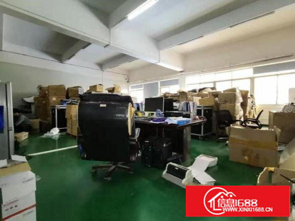 做五金。电子。设备的深圳客户 石马500平方米重工业楼上厂房