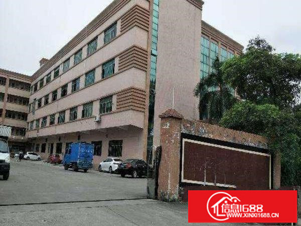 龙岗区龙岗中心城标准红本厂房1050平方米，园内空地大，货柜