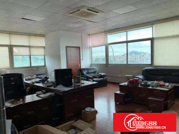 石排谷吓1070平精装修水电到位厂房出租