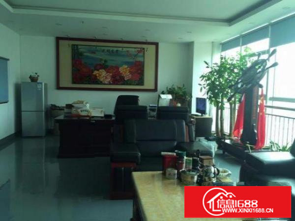 龙岗爱联嶂背独院厂房二楼800平米带装修招租