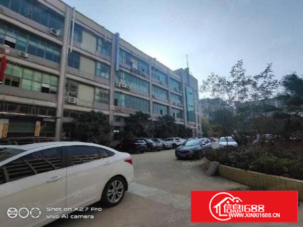 塘厦科苑城标准2楼1500平厂房招租!精装修,水电齐全拎包