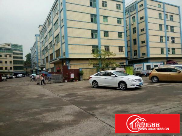 南联地铁站附近三楼，580平米厂房