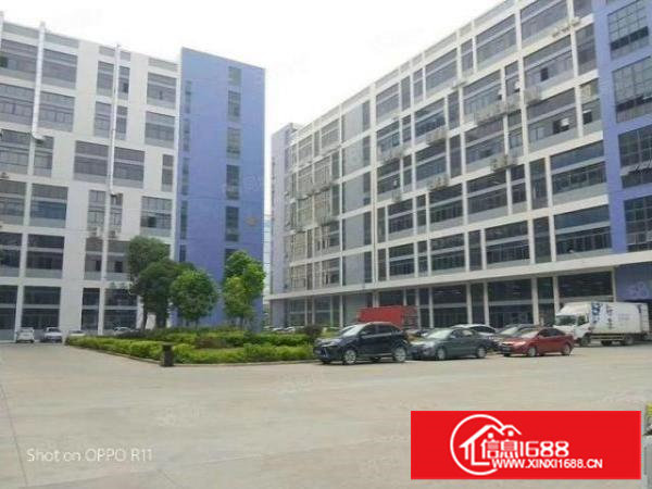 长安新出楼上358平方带装修15元厂房招租