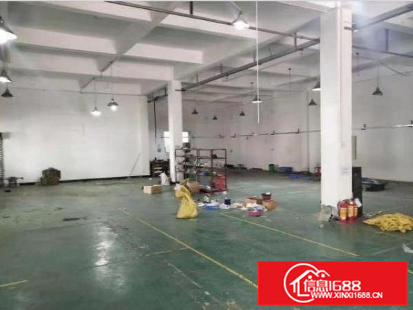 横岗六约村一楼厂房850平招租，水电办公室齐全，有地坪漆