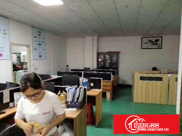 平湖楼上1000平无尘车间可分500平无其他费用！