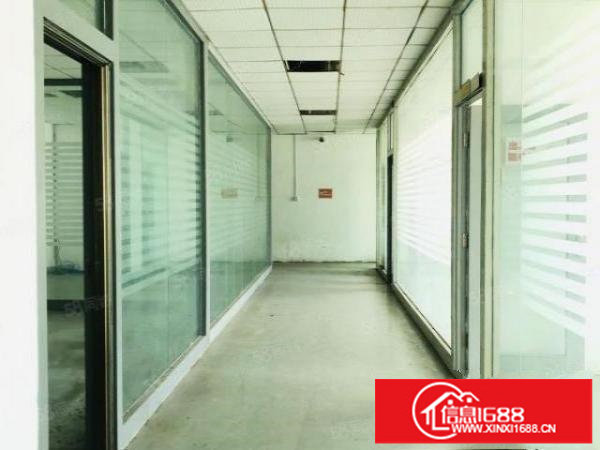 观澜福前路豪亚花园附近厂房1050平方现成装修不收费