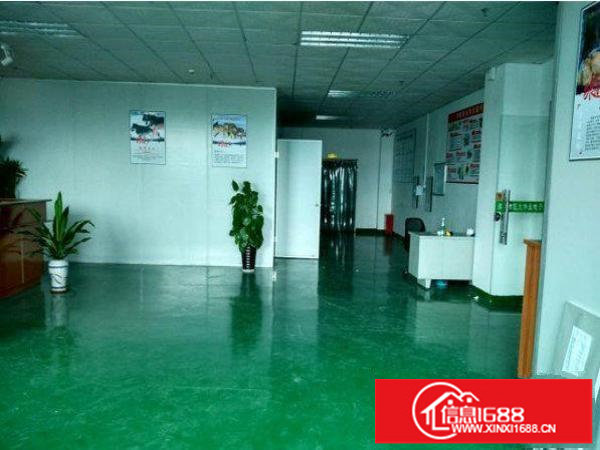 出租龙岗区龙城楼上700平米精装无转让费