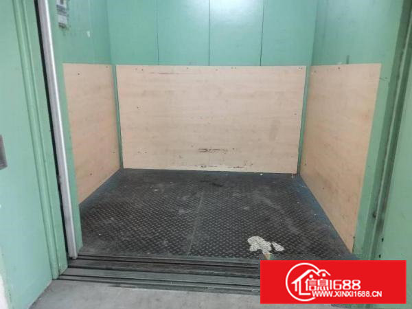 全新地板漆楼上900平方出租