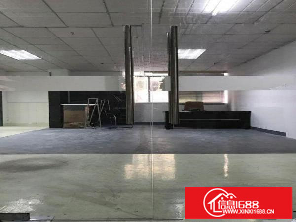 布吉南岭厂房168平租金3500元带家私电商办公、画框迦工