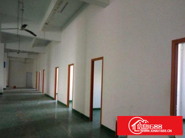 龙岗区爱联房东出租楼上900平方米标准厂房，急租，可分租