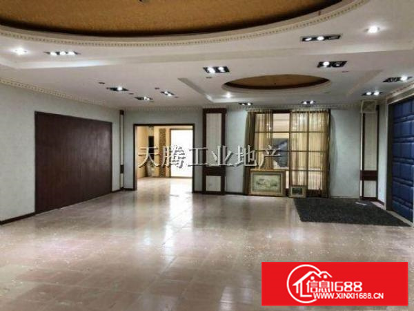 龙江楼层3600方有办公室展厅无需转让费，租12元