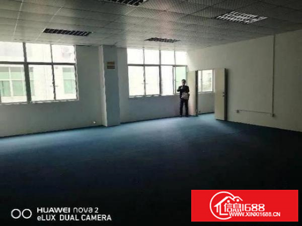 平湖富民工业区新出2楼1200平方厂房急租