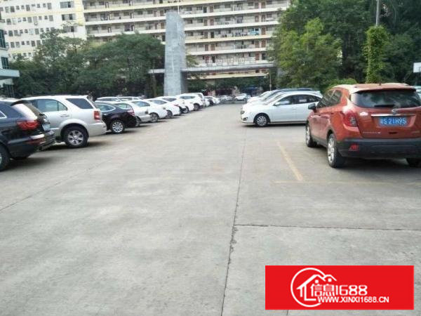 乌沙靠新民可做抛光，油漆，喷油厂房400平起招租