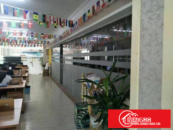 坪地中心村厂房1200平米精装修厂房出租