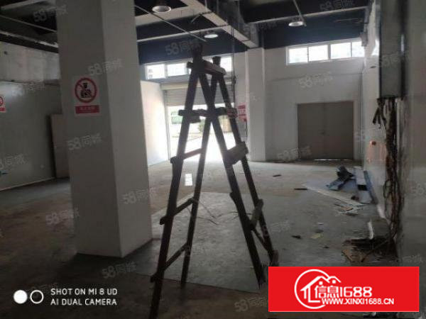 石岩东海百货附近一楼282平厂房出租