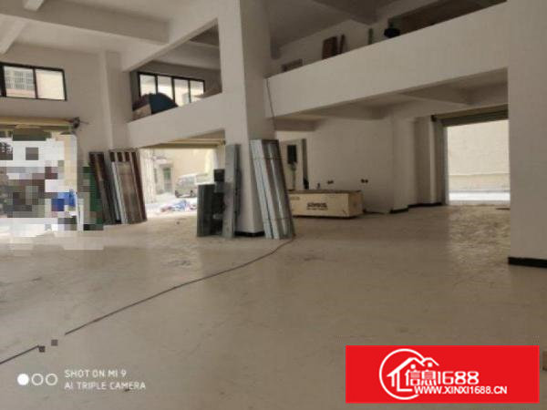 大朗大井头一楼厂房出租4个门面，靠大路边上，