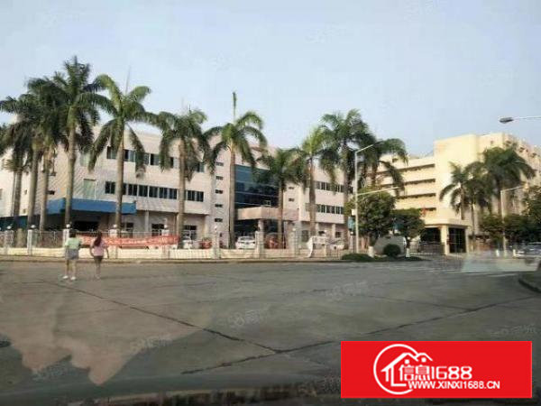 现有重工业厂房出租，楼上3000平方水电齐全，适合各行各业