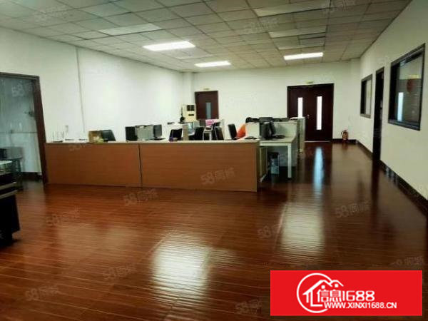 港资企业，3楼2000平方装修出租！